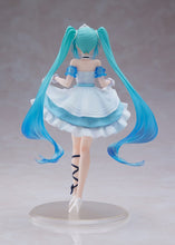 Load image into Gallery viewer, PRE-ORDER Wonderland FIgure - Hatsune Miku (Cinderella Ver.)