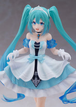 Load image into Gallery viewer, PRE-ORDER Wonderland FIgure - Hatsune Miku (Cinderella Ver.)