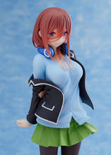 Load image into Gallery viewer, PRE-ORDER The Quintessential Quintuplets Coreful Figure - Miku Nakano Uniform Ver. (Renewal)