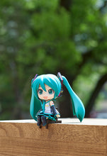 Load image into Gallery viewer, PRE-ORDER Nendoroid Swacchao! Hatsune Miku
