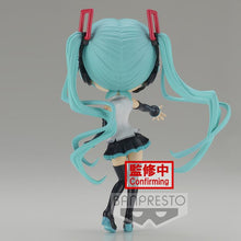 Load image into Gallery viewer, PRE-ORDER Q Posket - Hatsune Miku V4X Style (Ver.A)
