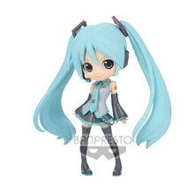 Load image into Gallery viewer, PRE-ORDER Q Posket Vocaloid - Hatsune Miku
