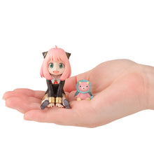Load image into Gallery viewer, PRE-ORDER G.E.M. Series Palm Size - Anya Forger with Gift
