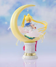 Load image into Gallery viewer, PRE-ORDER Figuarts Zero chouette Super Sailor Moon - &quot;Bright Moon &amp; Legendary Silver Crystal&quot;
